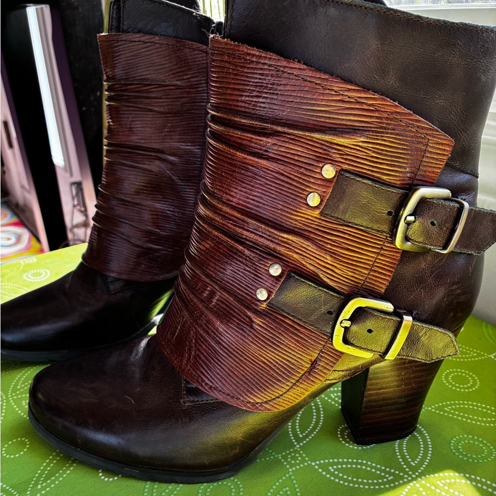 Miz Mooz two tones of Brown Leather Upper Shoes